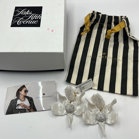 Lele Sadoughi MOTHER OF PEARL SMALL CRYSTAL LILY EARRINGS - Picture 6 of 13